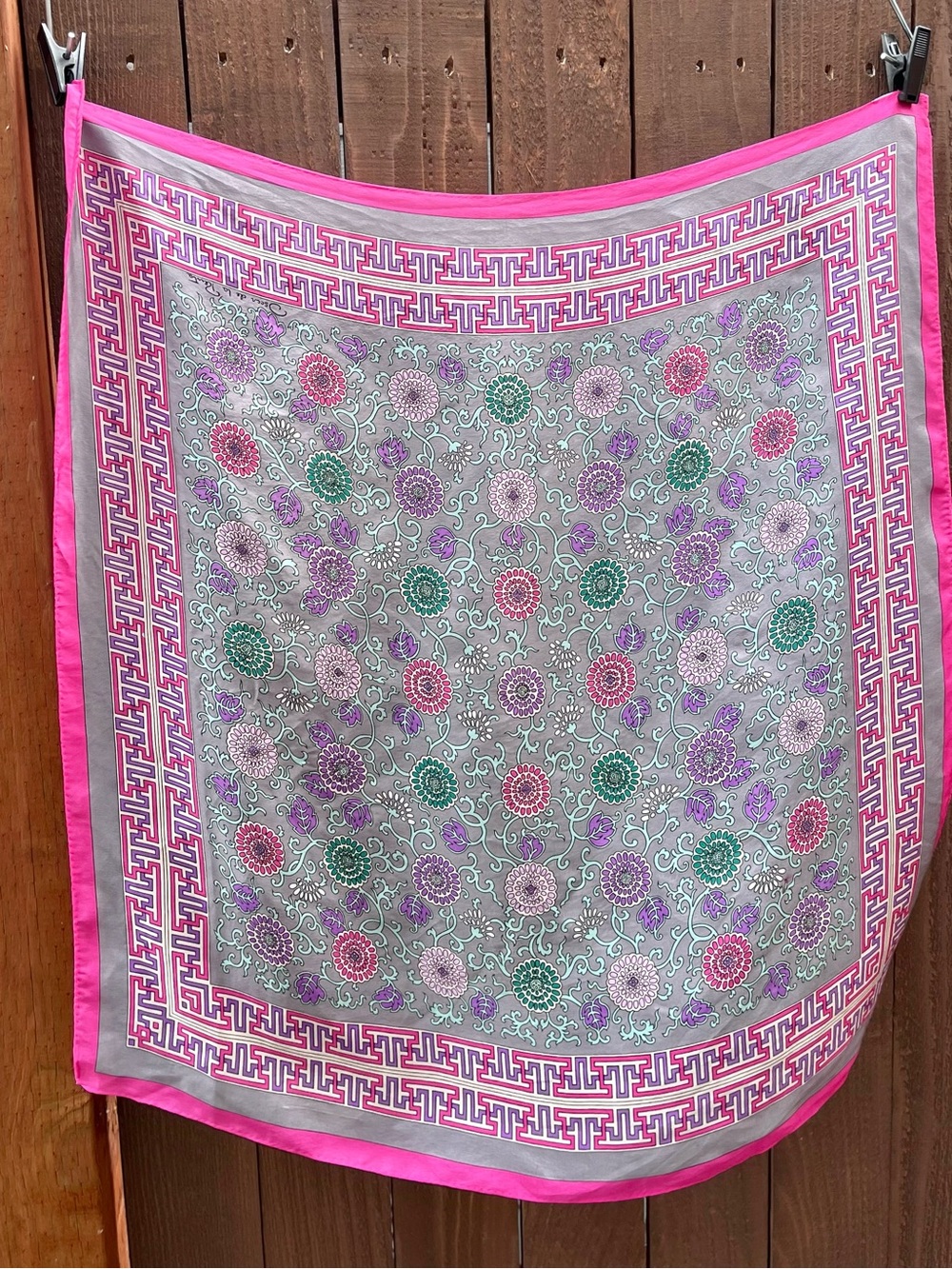 Vintage Oscar de la Renta Grey and Pink 💯 Silk Scarf
